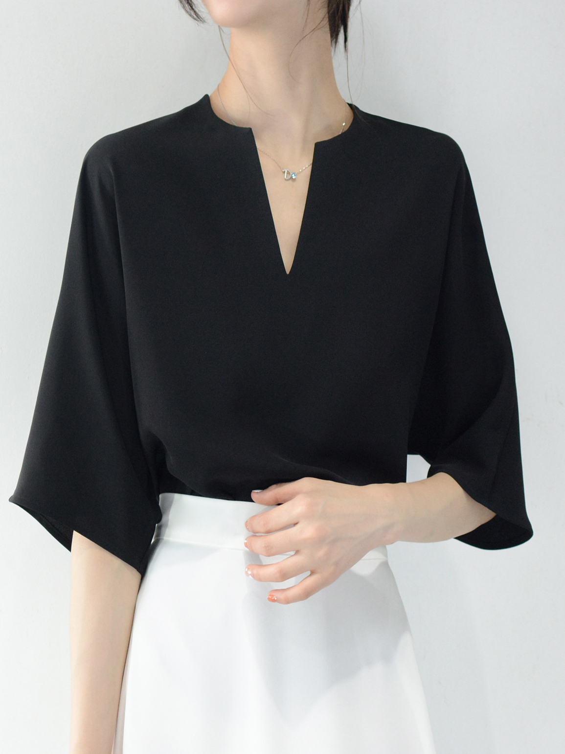 Key neck flare sleeve blouse in 2 colors