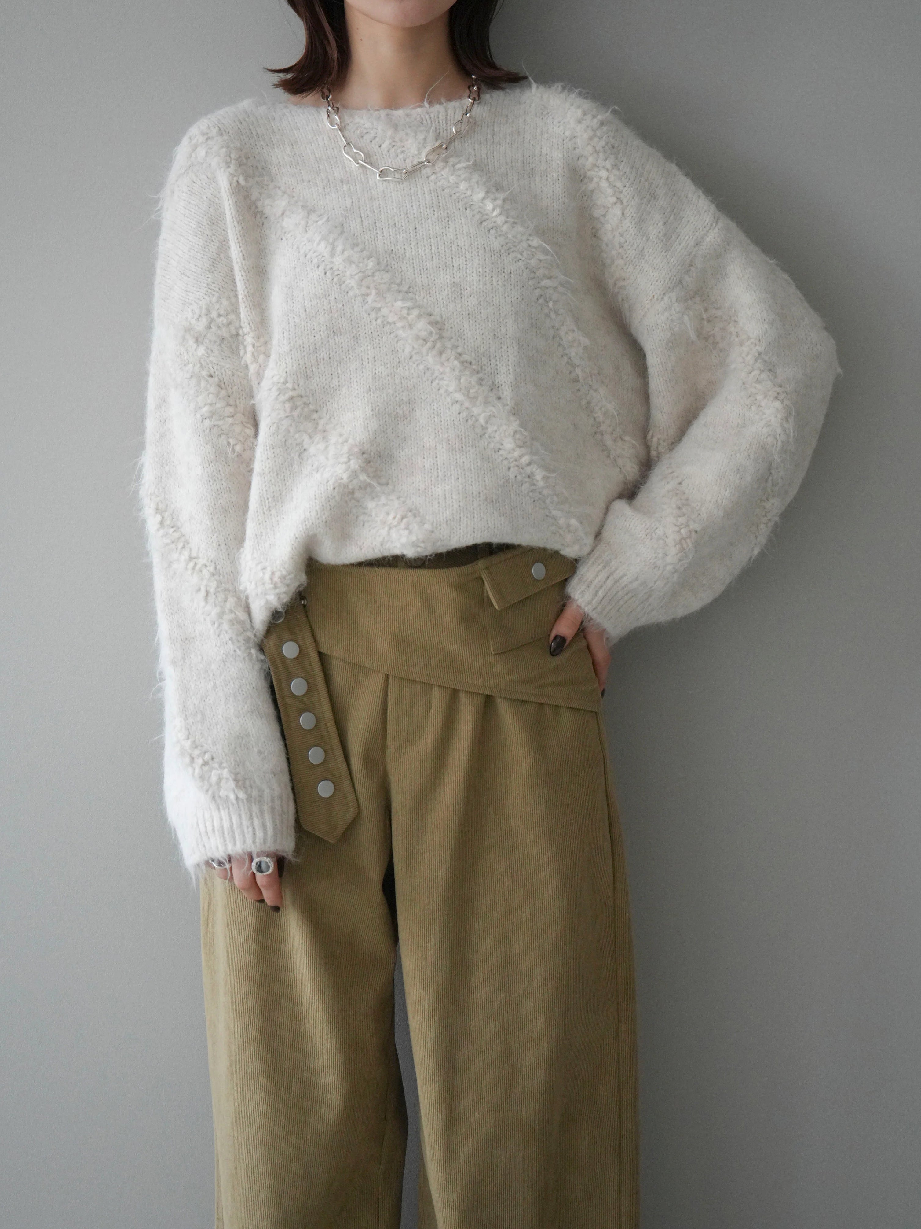 Boucle line design knit pullover (3 colors)