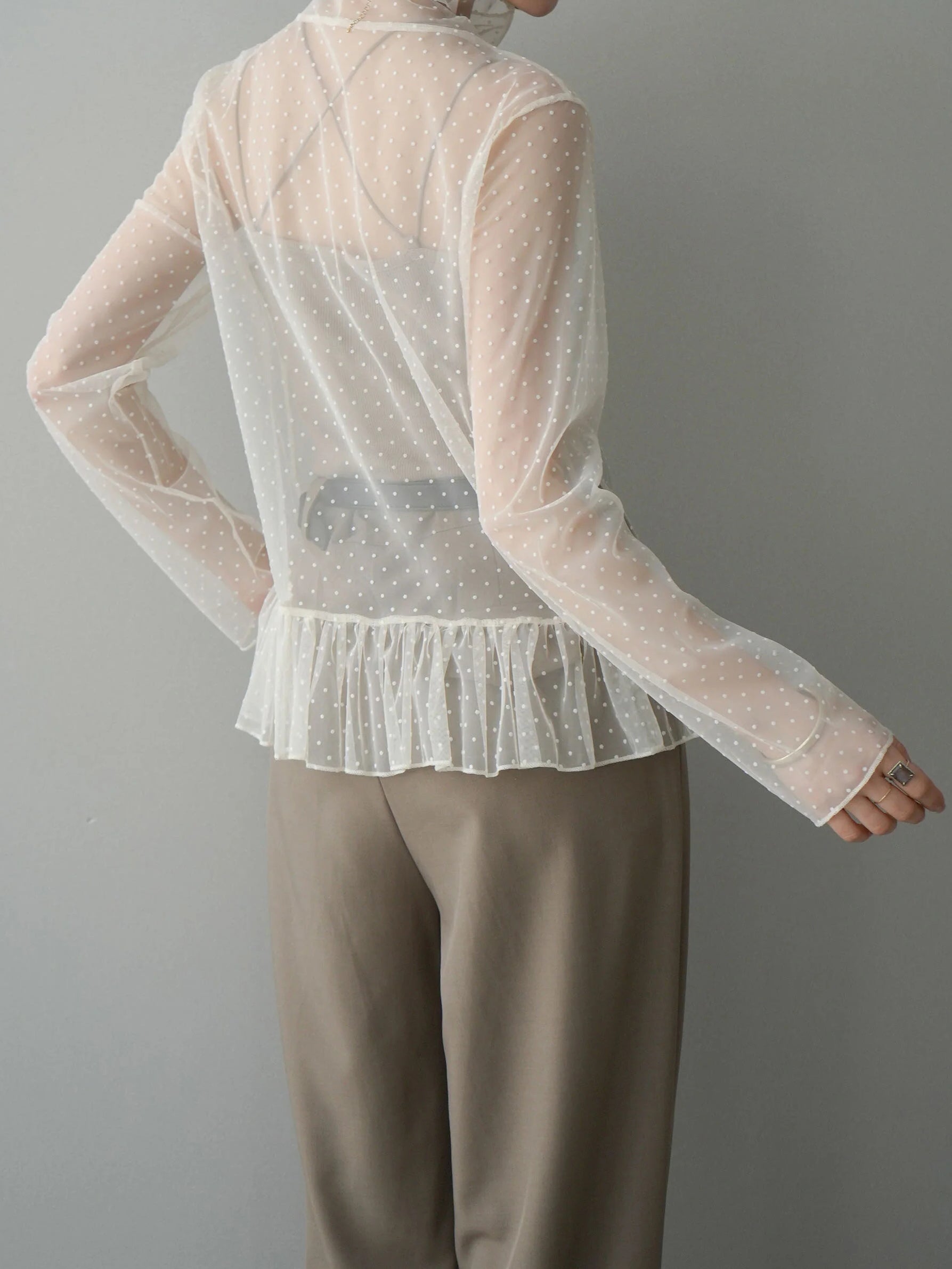 ハイネックシアードットチュールトップス　3色入 - SonderSable