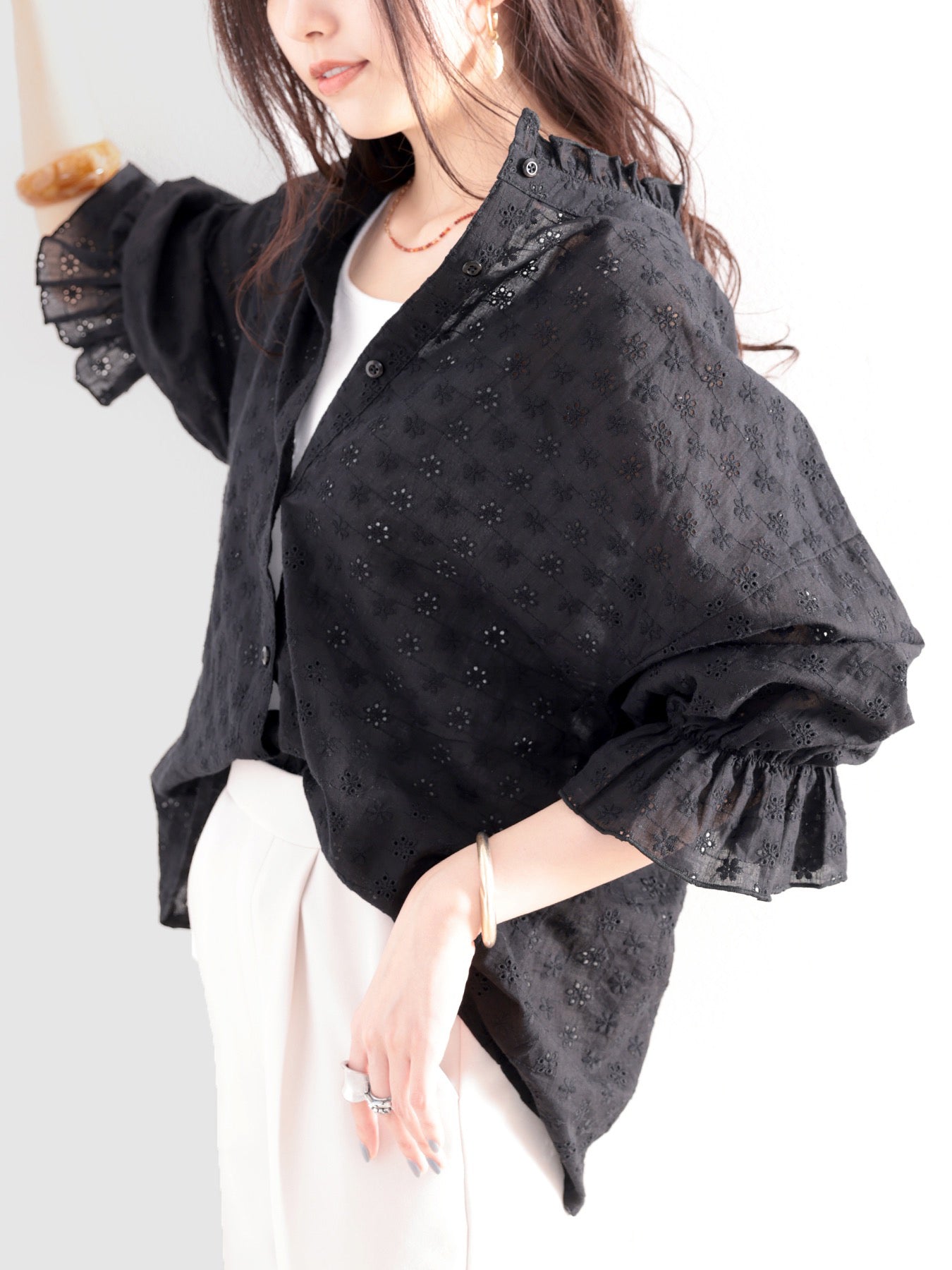 2WAY cutwork lace embroidered blouse in 3 colors