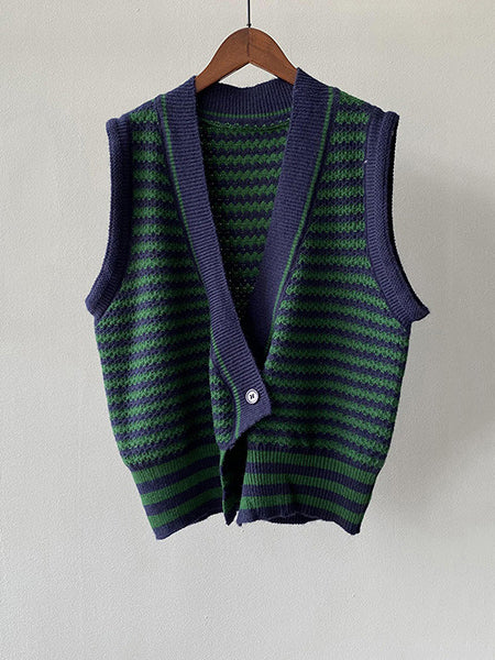 Striped knit vest in 2 colors