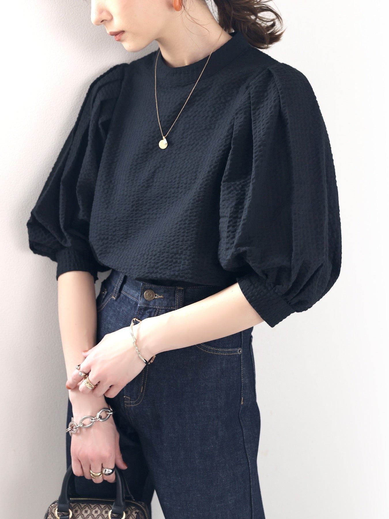 Power shoulder conscious blouse in 4 colors