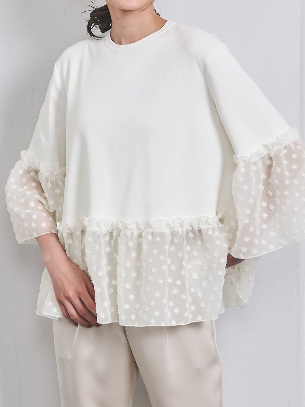 Flower cut jacquard combination T-shirt (3 colors)