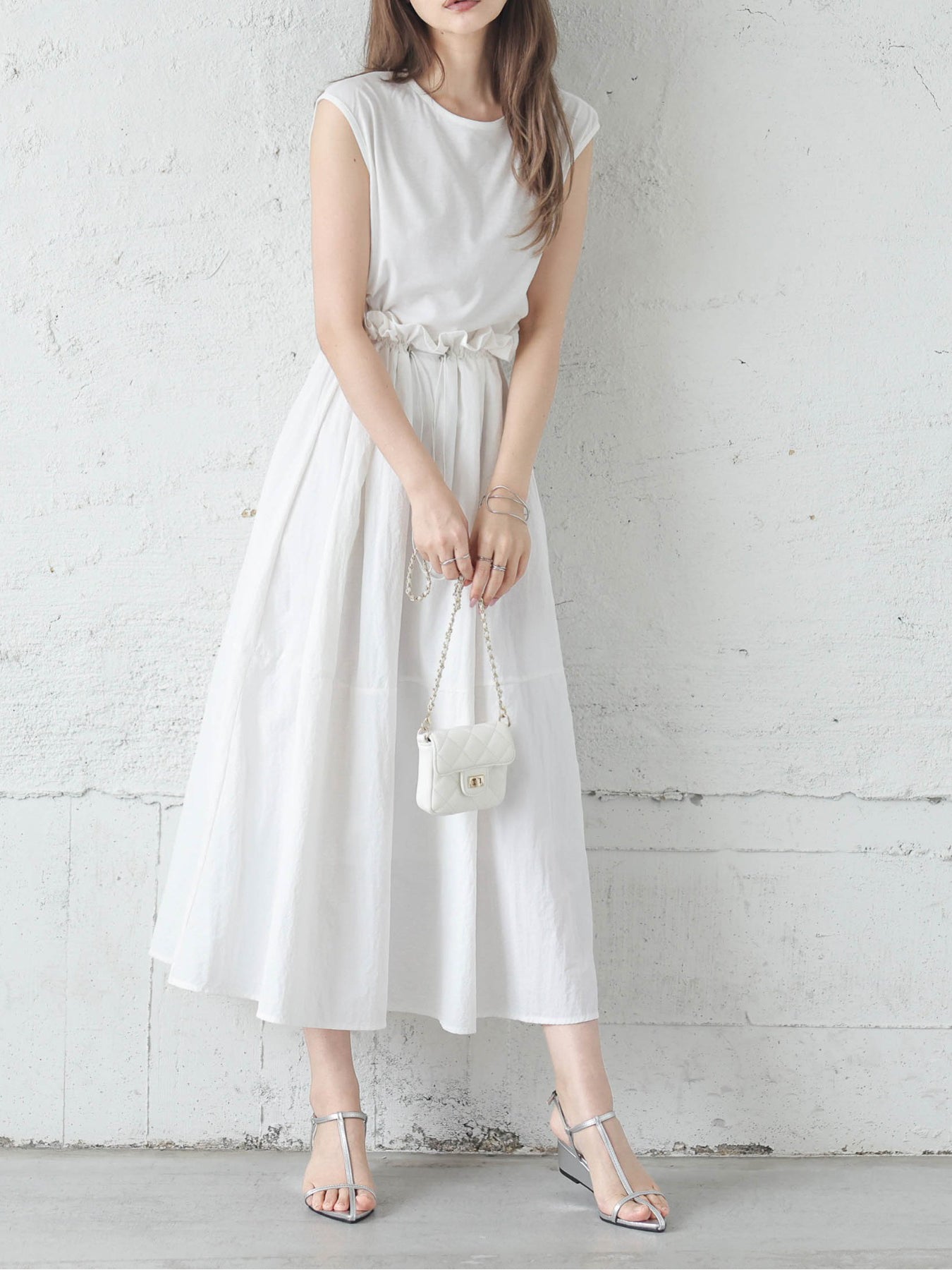 Cut and sewn docking drawstring frill dress in 5 colors