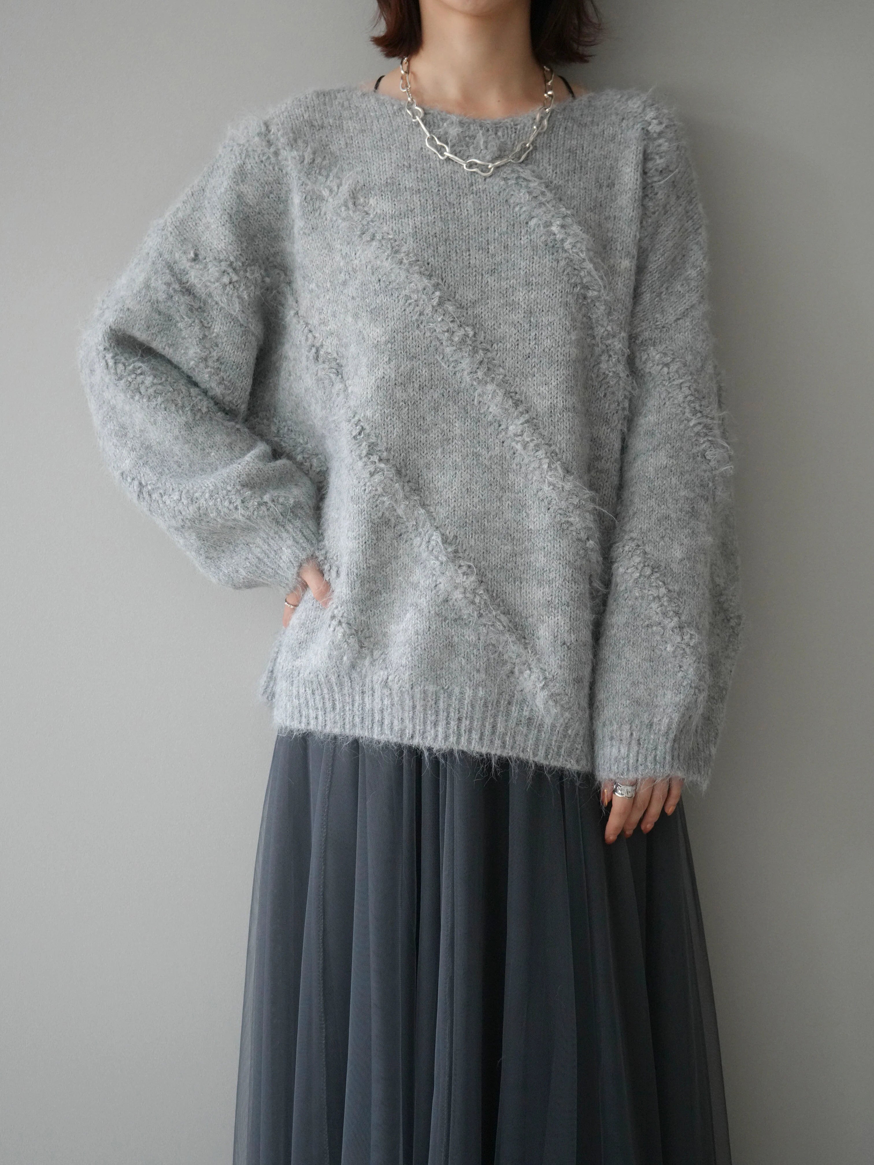Boucle line design knit pullover (3 colors)