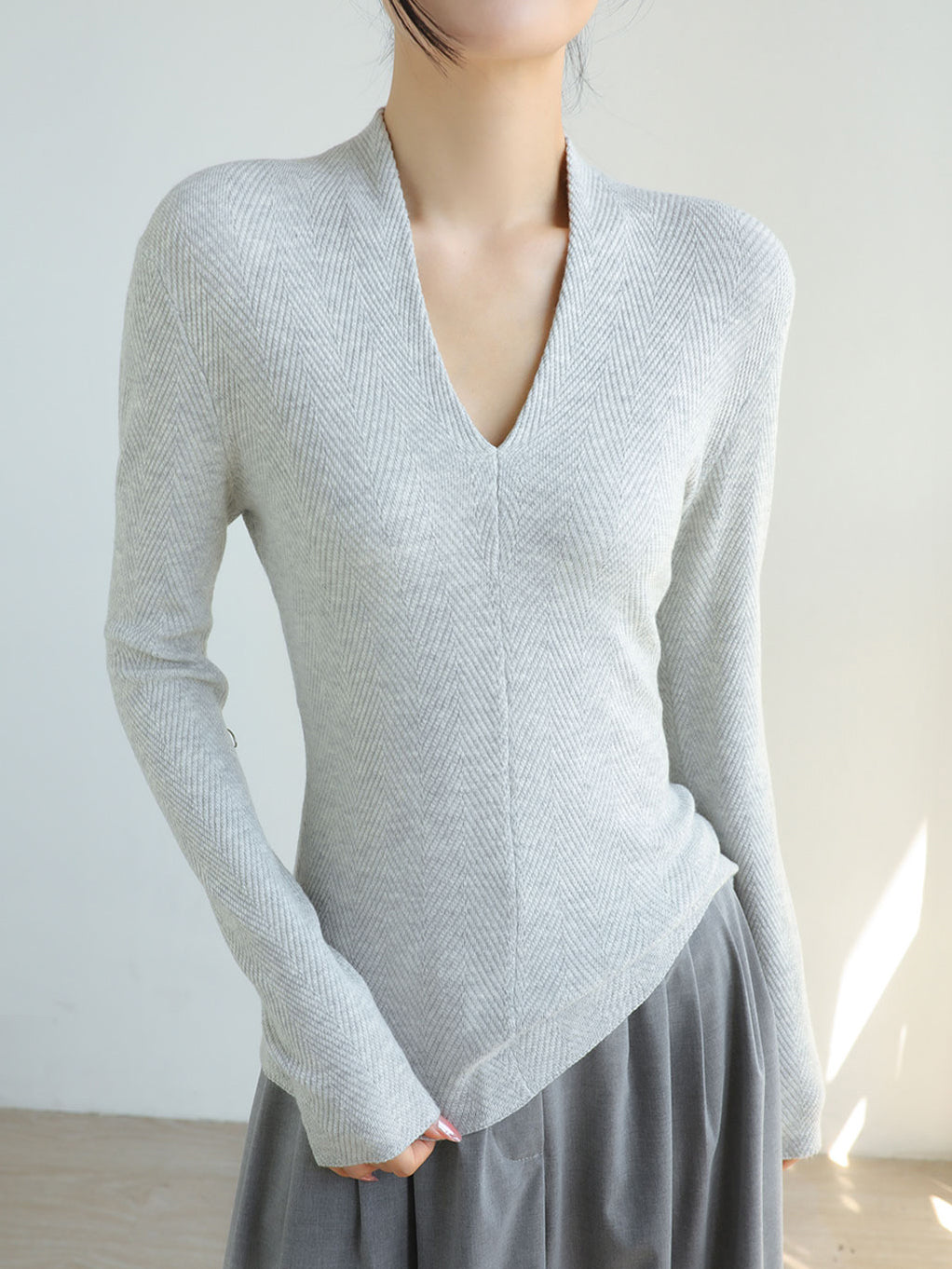 Vネックフィットニット　6色入