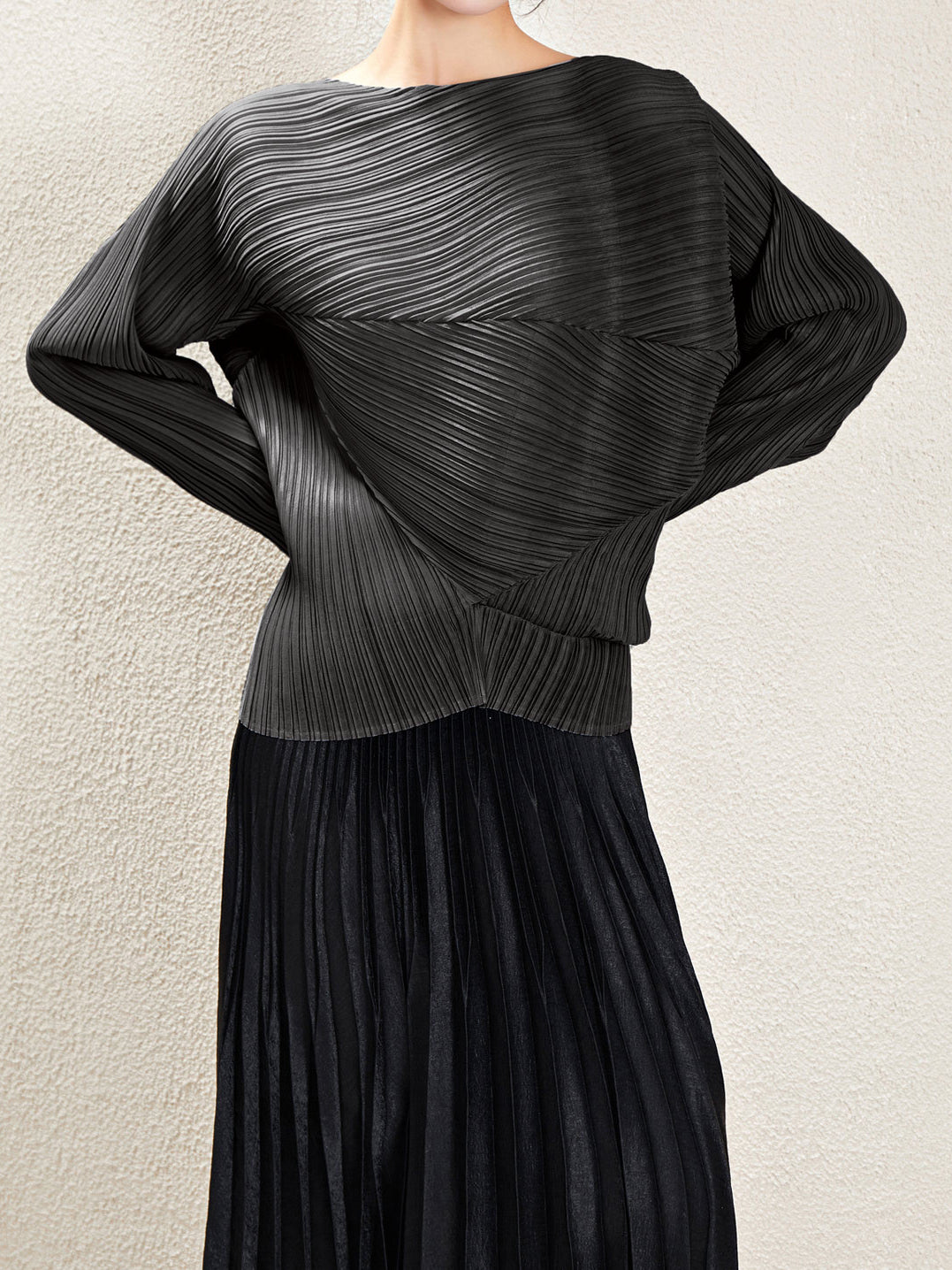 <先行公開>アシメントリーカットプリーツトップス　3色入 - SonderSable