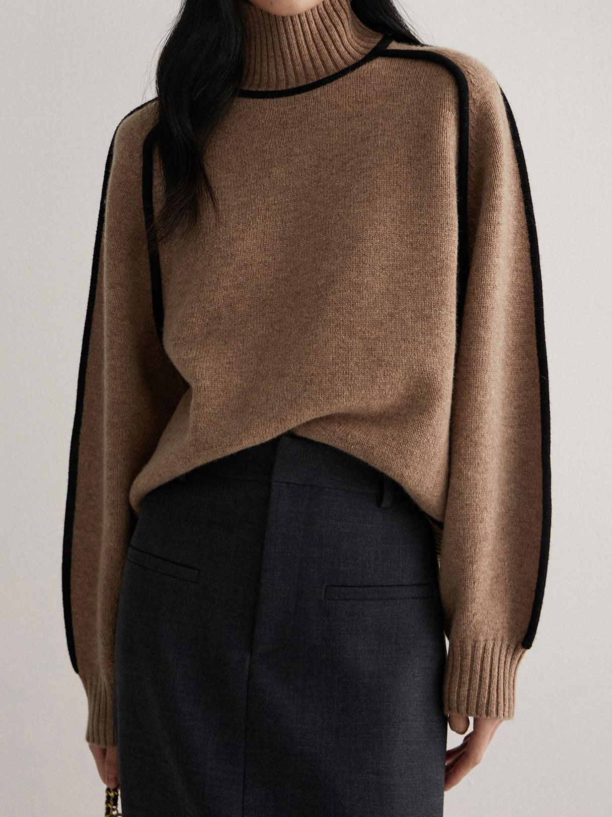 Two-tone design turtleneck sweater, 4 colors