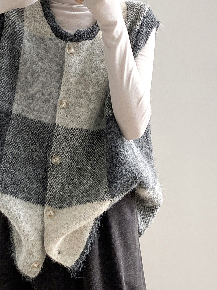 Checkered knit vest (2 colors)