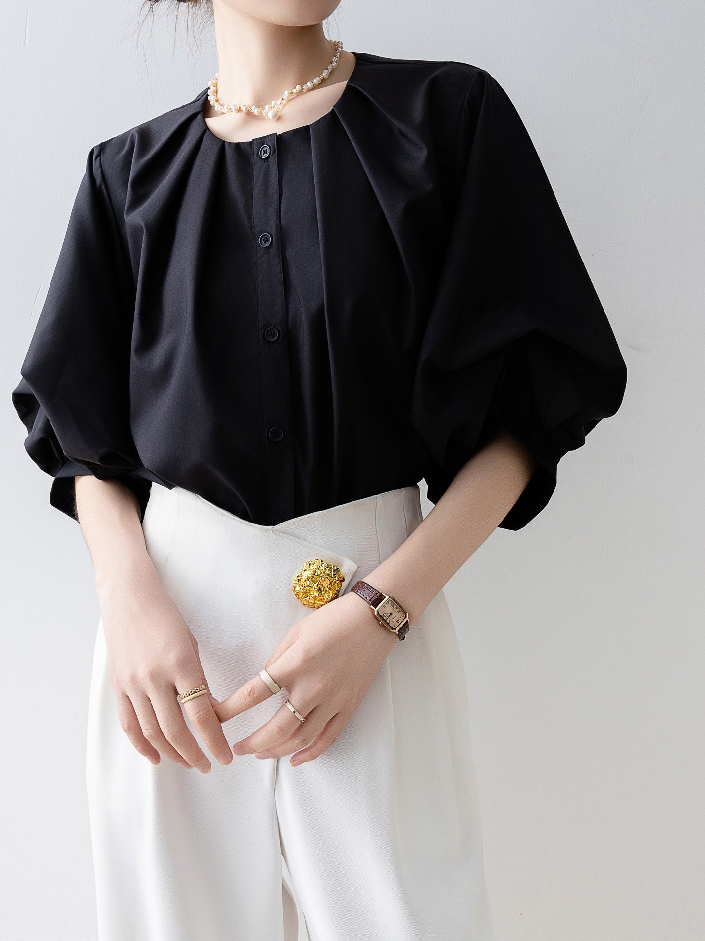 Tucked-in volume blouse in 3 colors