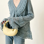 <先行公開>Vネックフリルデザインメッシュニット　2色入 - SonderSable