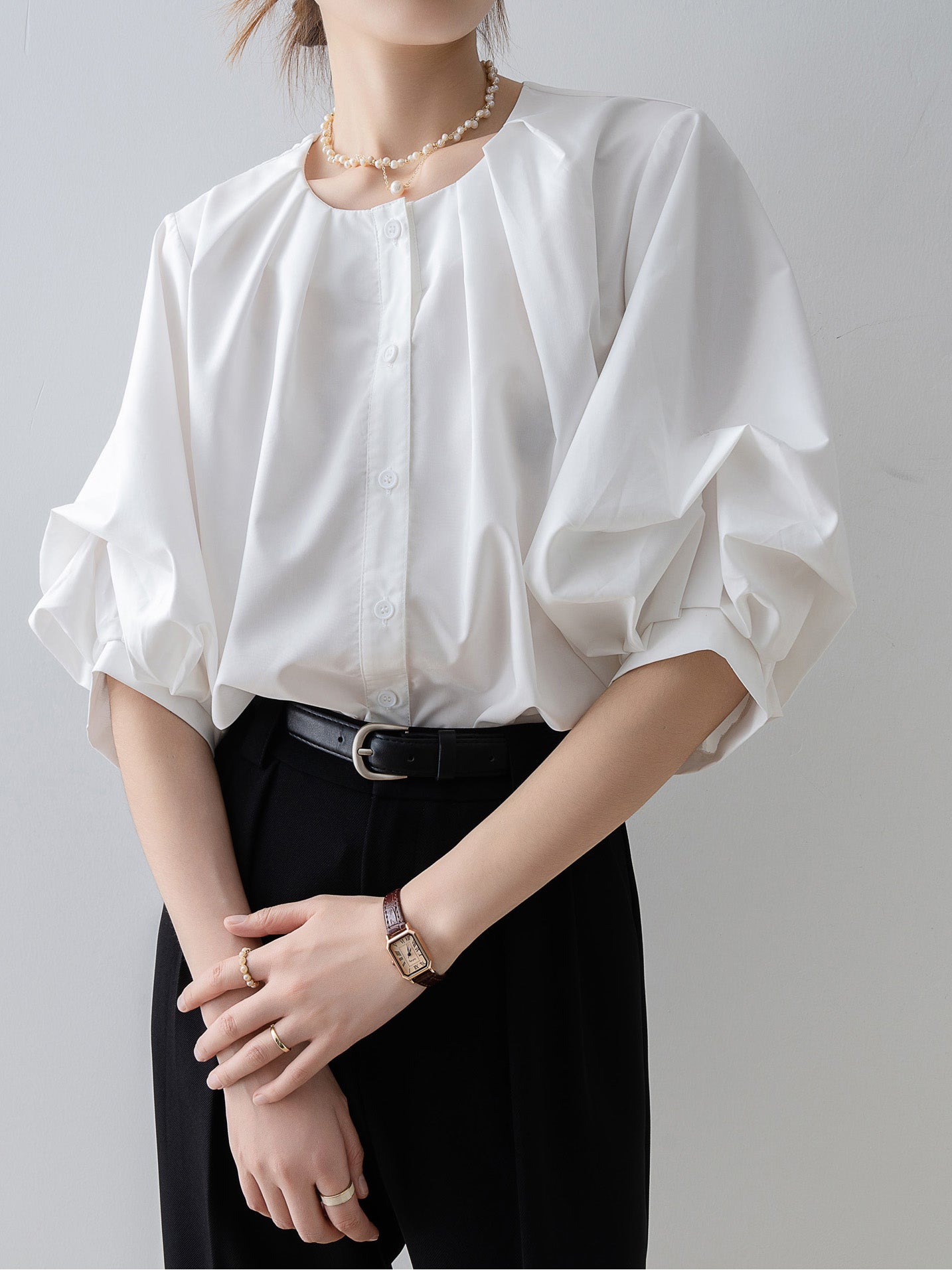 Tucked-in volume blouse in 3 colors