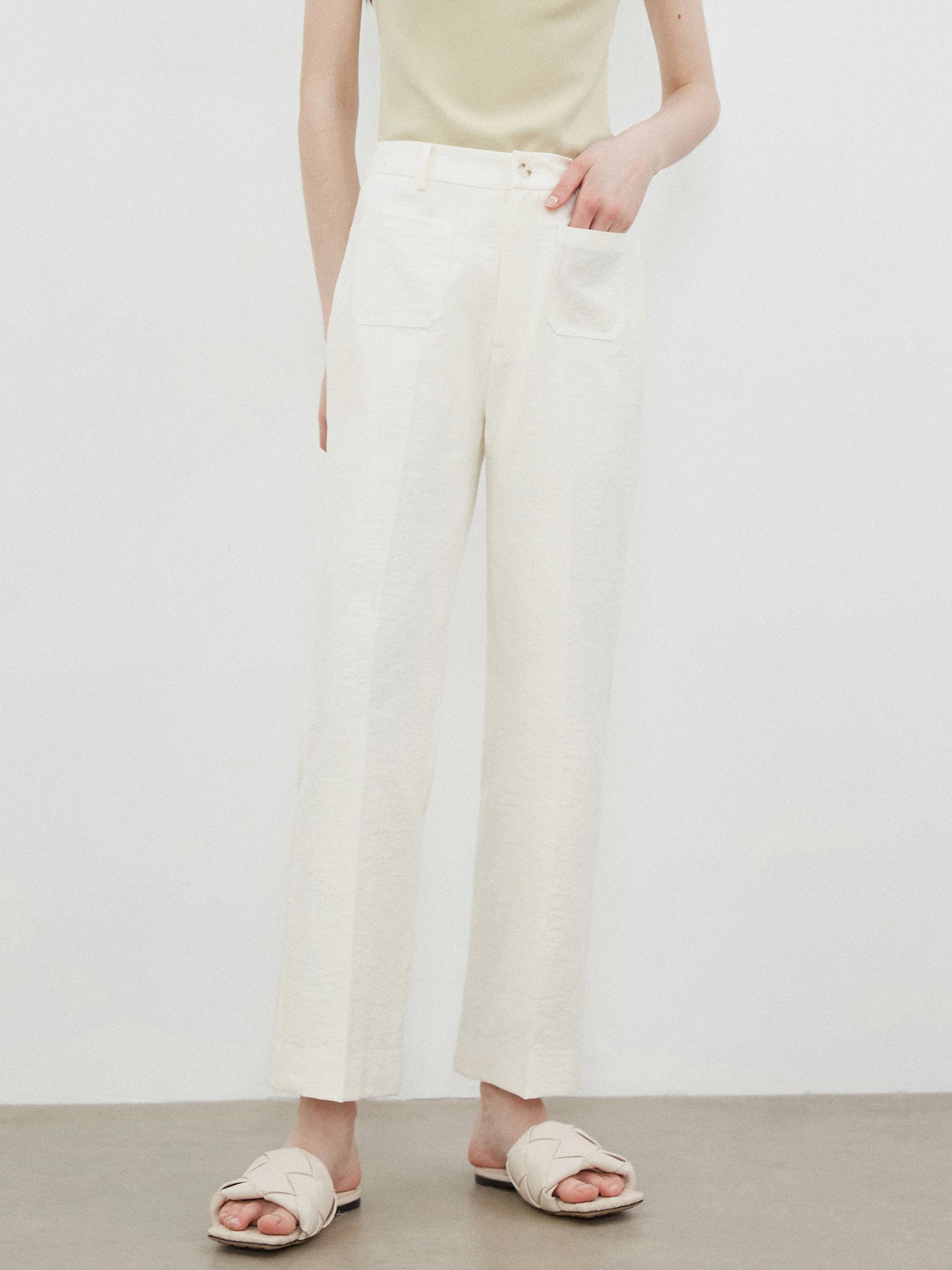 Front pocket straight pants in 2 colors