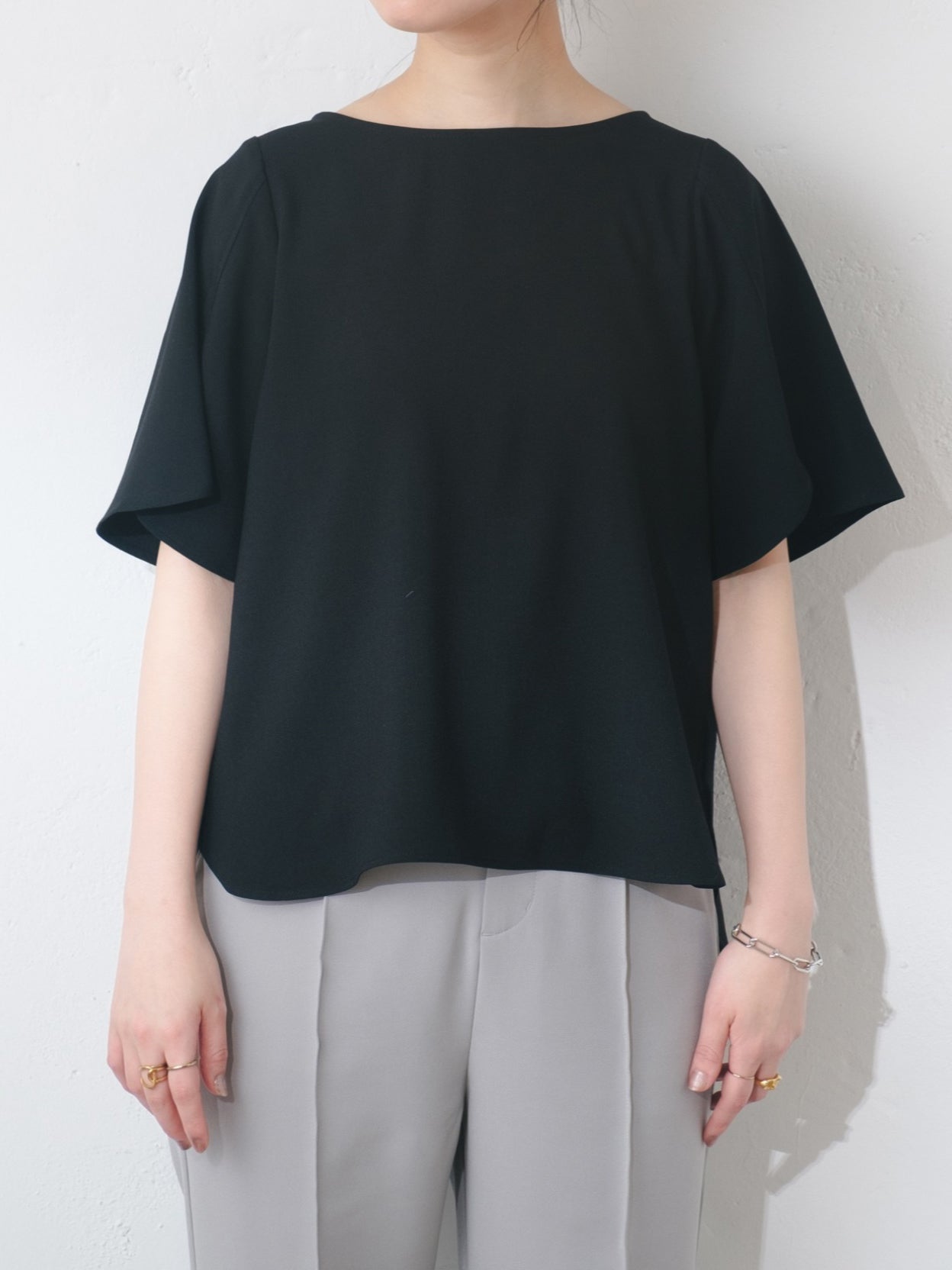 Back pearl Hachiware sleeve blouse 8 colors