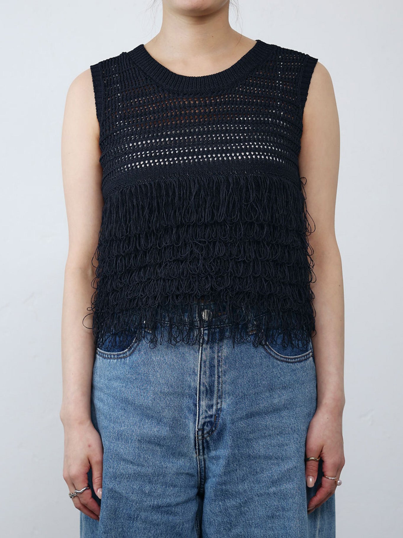 Loop yarn fringe knit vest (3 colors)