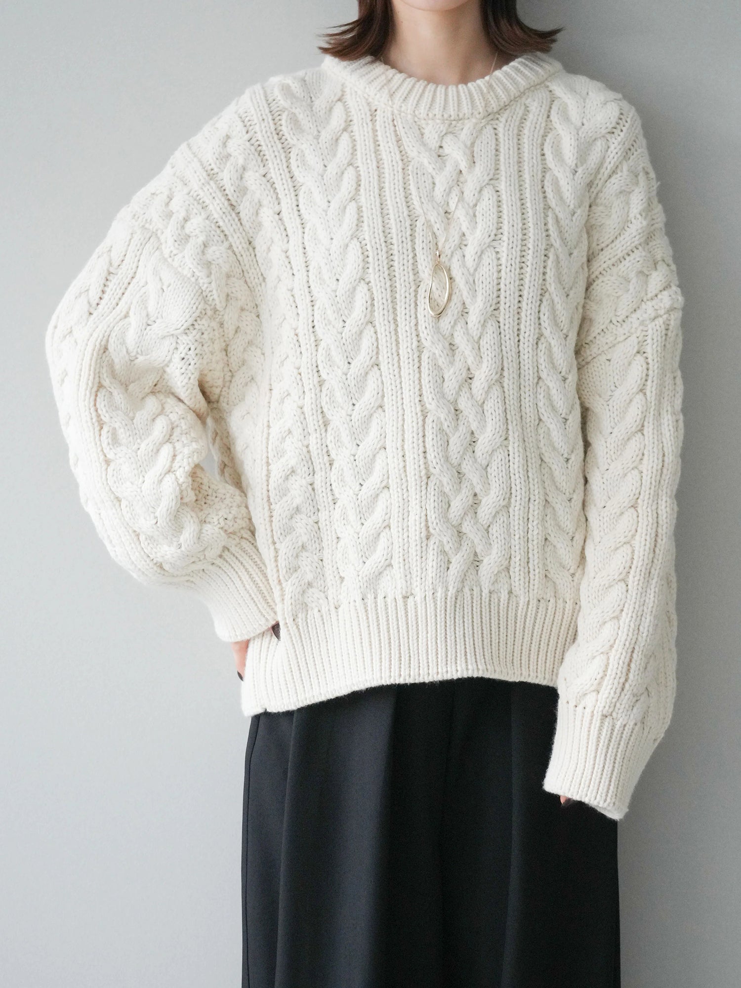 Volume Cable Knit Pullover (4 colors)