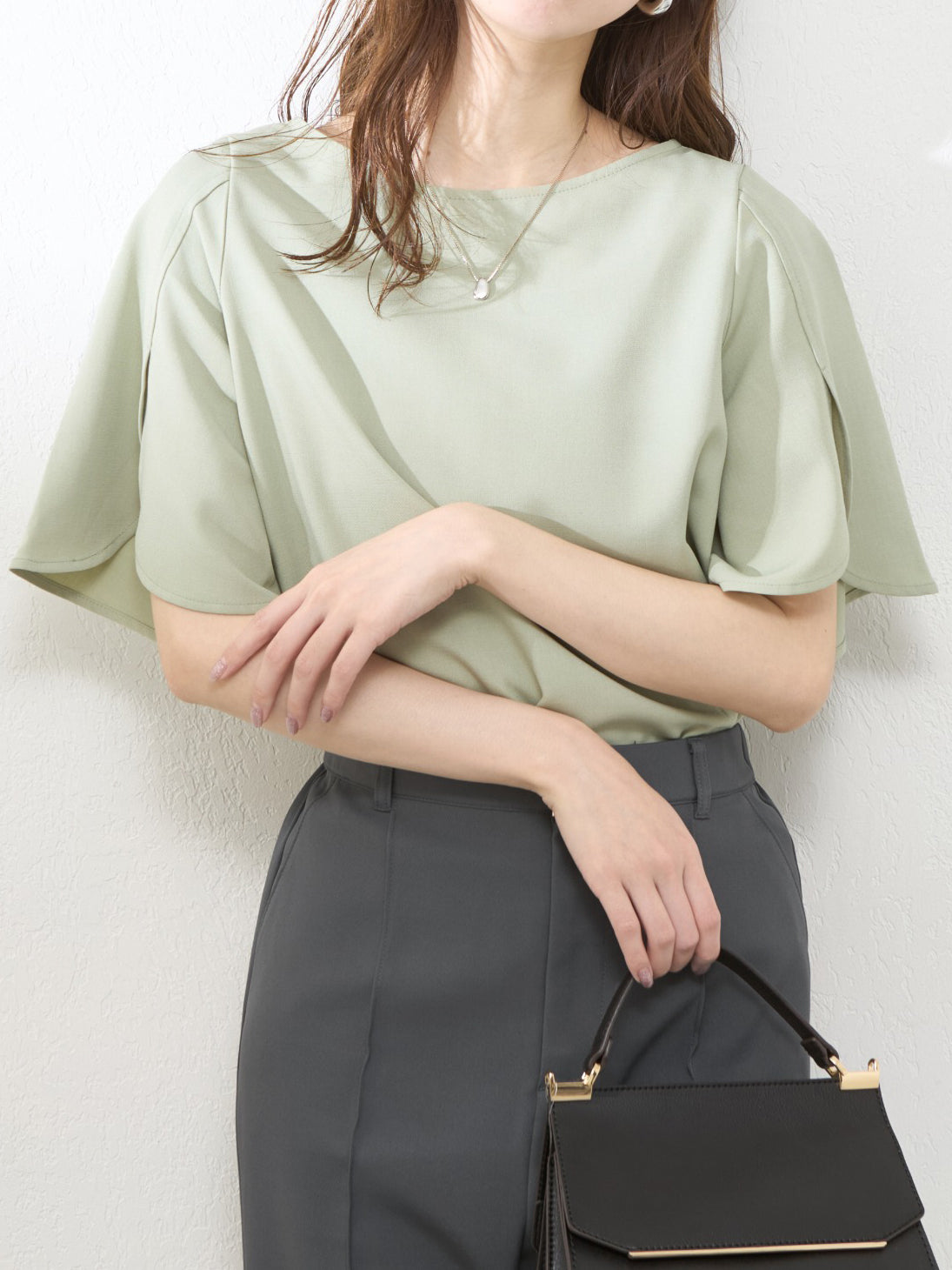 Back pearl Hachiware sleeve blouse 8 colors