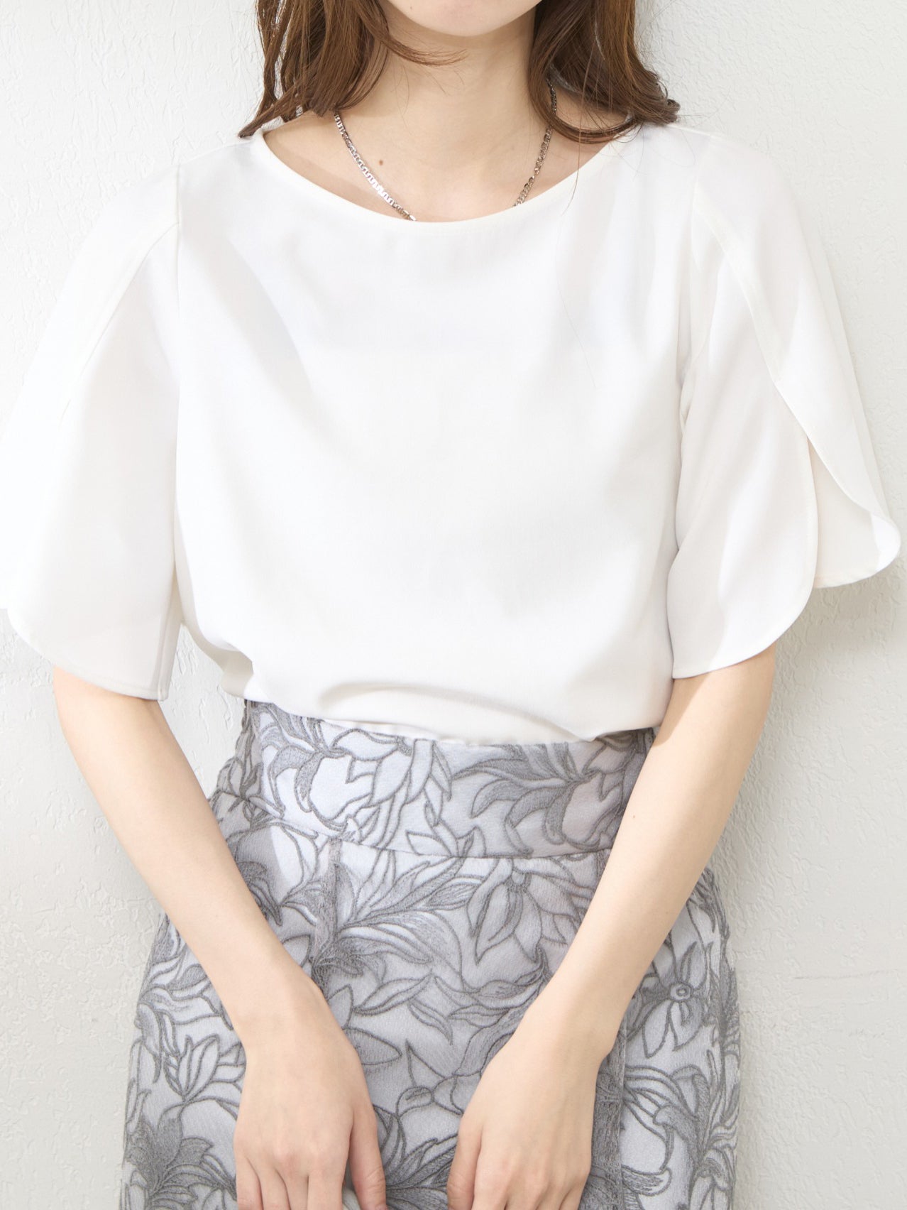 Back pearl Hachiware sleeve blouse 8 colors